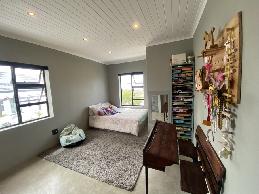 4 Bedroom Property for Sale in Shelley Point Western Cape